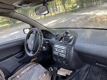 Транспорт: Ford Fiesta: 2006 г., 1.8 л, Механика, Бензин, Хэтчбэк — 3