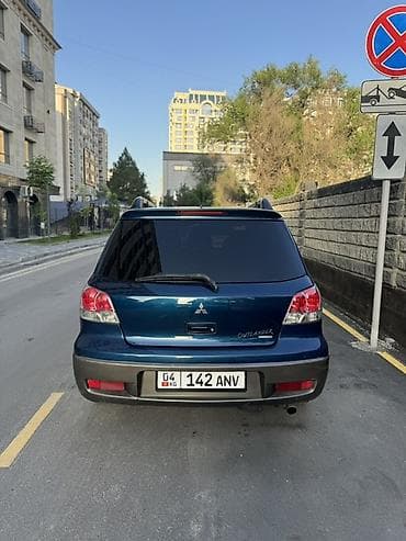 Продажа авто: Mitsubishi Outlander: 2003 г., 2 л, Механика, Бензин, Кроссовер — 2
