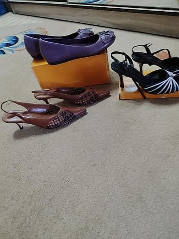 Мокасины и лоферы: Туфли новые, босоножки б/у, их состояние хорошее. Все они приобретены — 2