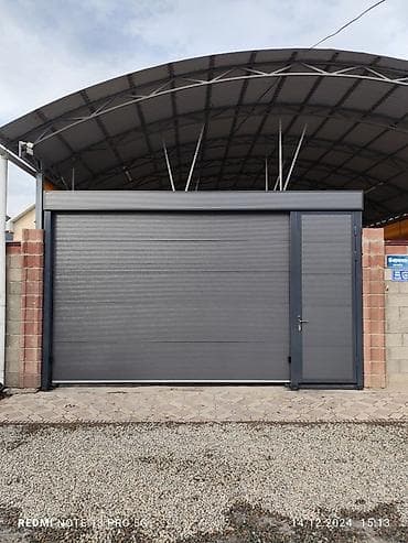 Сейфы: Секционные и рулонные ворота под проем с интегрированной калиткой - — 3