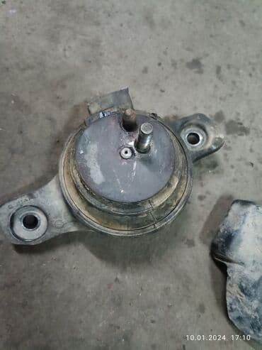 подушка двигателя субару: Мотор жаздыгы Subaru 2003 г., Колдонулган, Оригинал — 1