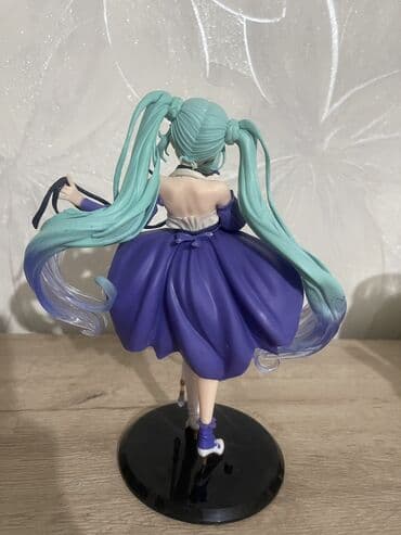 стоимость фарфоровых статуэток: Фигурка Хацуне Мику 2024 birthday — 3