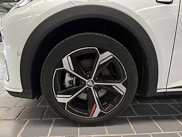 byd bot 384: Changan : 2025 г., 1.5 л, Вариатор, Гибрид, Лифтбек — 5