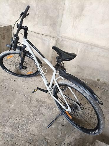 цунами велик: Горный велосипед, Giant, Рама L (172 - 185 см), Алюминий, Б/у — 1