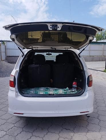 coroll: Toyota Avensis Verso: 2004 г., Автомат, Бензин, Минивэн — 4