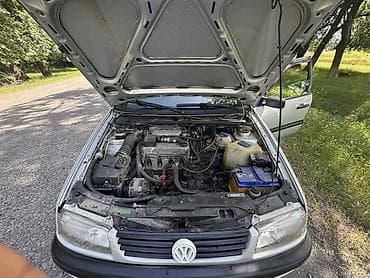 ioniq 5: Volkswagen Passat: 1995 г., 2 л, Механика, Бензин, Универсал — 10