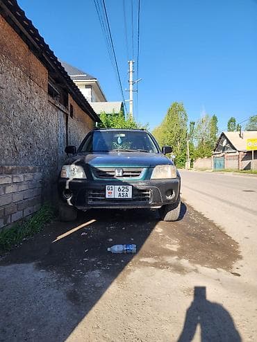 Унаа сатуу: Honda CR-V: 1999 г., 2 л, Кол менен иштөөчү, Бензин, Кроссовер — 2