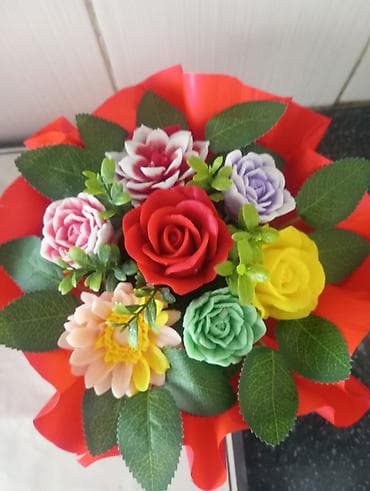 красная гвоздика о.ц: Яркий и нежный мыльный букет ручной работы 🌸 Стильный букет из — 1
