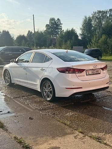 хуйндай сантафе: Hyundai Avante: 2018 г., 1.6 л, Робот, Дизель, Седан — 3