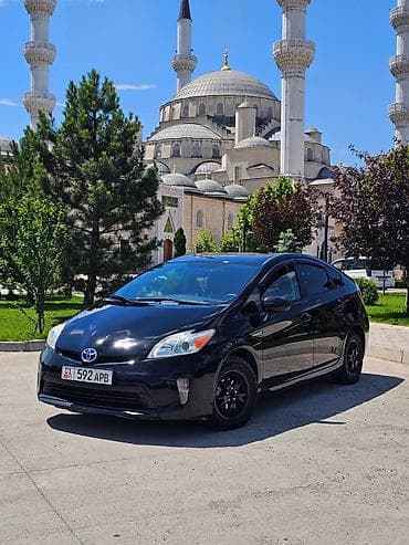 Унаа: Toyota Prius: 2014 г., 1.8 л, Автомат, Бензин, Лифтбек — 3