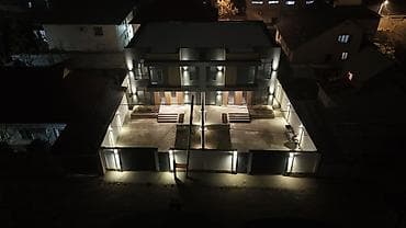 дом недвижимость: Продаются дуплексы в центре города🏠 	⁃	Расположен в 30 метрах от улицы — 3