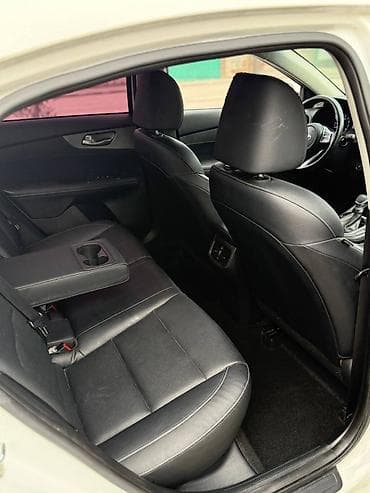 full construction: Kia K3: 2019 г., Седан — 7