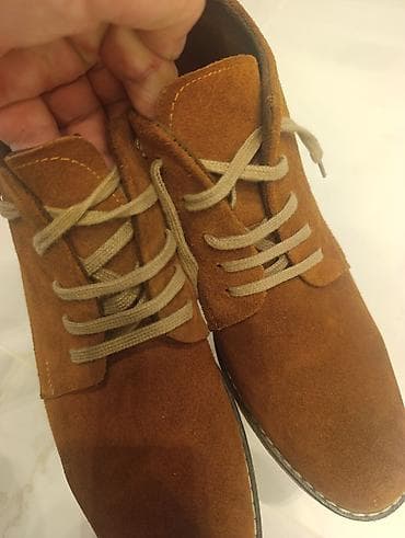 бежевые туфли: Замшевые мужские ботинки-дезерты - Материал верха: мягкая натуральная — 10