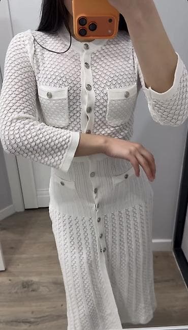 Повседневное платье, Длинная модель, Трикотаж, Платье-рубашка, XS, S, M at lalafo.kg Повседневное платье, Длинная модель, Трикотаж, Платье-рубашка, XS, S, M