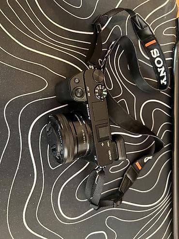 iphone 7s: Беззеркальная камера Sony α6400 с объективом E PZ 16–50mm F3.5–5.6 OSS — 1