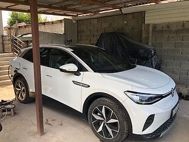 электромоил: Volkswagen ID.4: 2021 г., Электромобиль — 1