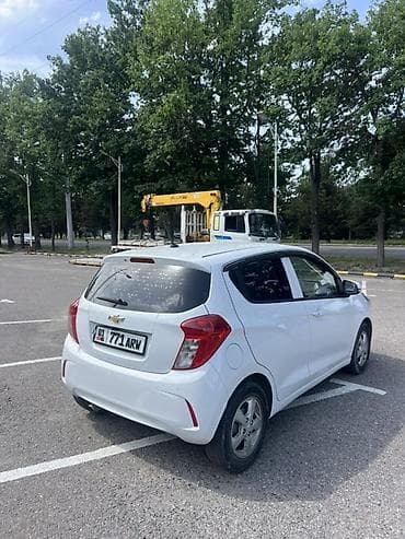 Продажа авто: Chevrolet Spark: 2020 г., 1 л, Автомат, Бензин, Хэтчбэк — 3