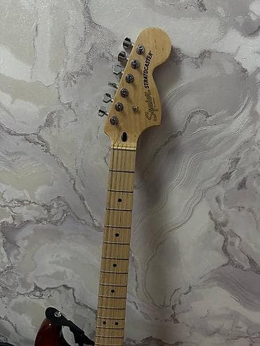 Гитаралар: 🎸 Fender Squier Stratocaster + усилитель Fender — готовый комплект — 4