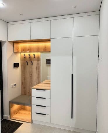 железные шкафы для офиса: Мебель на заказ, Элегантный гардероб в современном стиле, выполненный — 27