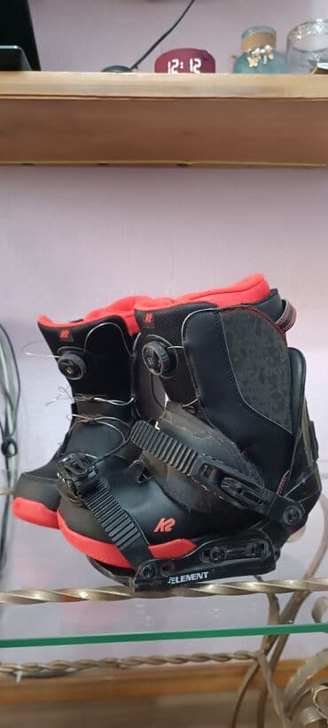 Сноуборды: Продам крепления и ботиночки для сноуборда размер 33. цена 5000 сом — 10