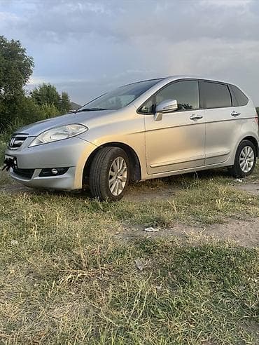 ej ve: Honda FR-V: 2005 г., 1.7 л, Механика, Бензин, Хэтчбэк — 1
