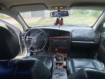 Унаа: Opel Omega: 2002 г., 2.2 л, Кол менен иштөөчү, Бензин, Седан — 7