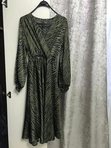 длинные платья в пол на выпускной: Платье очень красивое и нарядное на любое торжество ткань шёлк;размер — 1