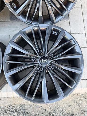 diska 14: Литые Диски R 19 Hyundai, Комплект, отверстий - 5, Б/у — 5