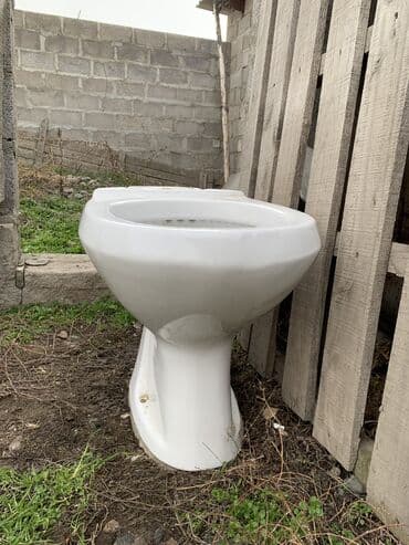 газон поля: Унитаз Напольный, Материал: Керамика — 3