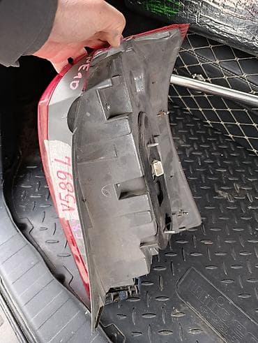 эстима авто: Задний фонарь (левый) для Toyota Wish Wagon/Universal T25 — 2