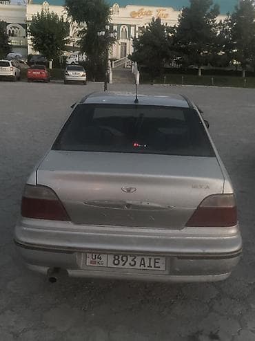 mazda 3 2005: Daewoo Nexia: 2008 г., 1.5 л, Механика, Газ, Седан — 4