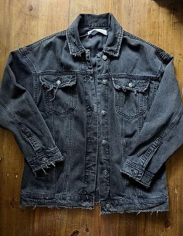 pull bear: Женская джинсовая куртка оверсайз ZARA с рваными элементами Размер на — 1