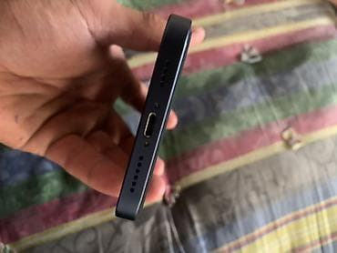 IPhone 11 в корпусе iPhone 17 pro - Цвет: тёмно‑синий корпус, плоские — 3