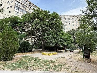 Недвижимость: 1 комната, 35 м², 106 серия, 12 мкр 106 серия, 7 этаж, Старый ремонт — 1