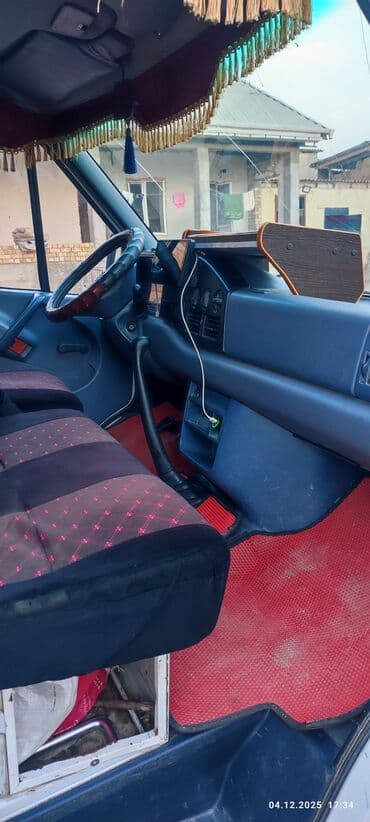 шины на тракторный прицеп: Mercedes-Benz Спринтер: 1998 г., 2.9 л, Механика, Дизель, Фургон — 6