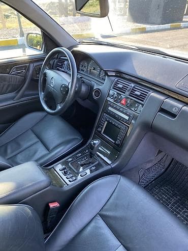 Продажа авто: Mercedes-Benz E-Class: 2001 г., 3.2 л, Автомат, Бензин, Седан — 10
