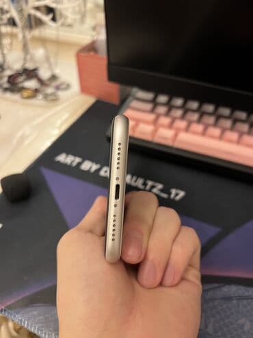 iphone 8s: IPhone 11, Б/у, 128 ГБ, Белый, Чехол, 73 % — 8