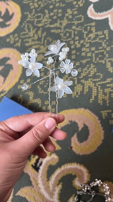 продаю токмок: Броши — 3