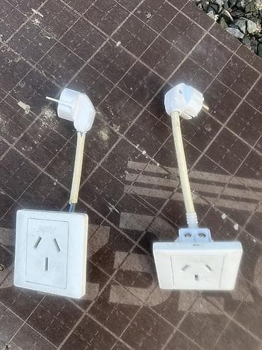 зарядный кабель: Продается зарядное устройство для всех моделей электромобиля. Работают — 3