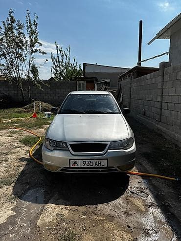 Daewoo Nexia: 2008 г., Бензин, Седан