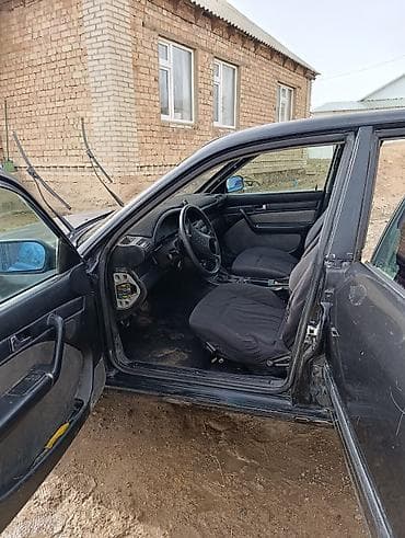 срв 4: Audi 100: 1991 г., 2.3 л, Механика, Седан — 9