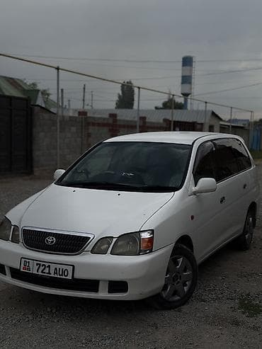 китай минивен: Toyota Gaia: 2003 г., 2 л, Автомат, Бензин, Минивэн — 1