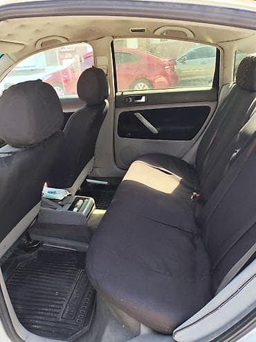 sequoia 2010: Volkswagen Passat: 1997 г., 1.6 л, Механика, Седан — 6