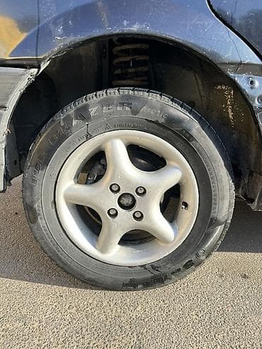 бампер w24: Volkswagen Passat: 1993 г., 1.8 л, Механика, Бензин, Универсал — 6