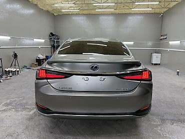 leksus 600: Lexus ES: 2020 г., 2.5 л, Автомат, Гибрид, Седан — 3
