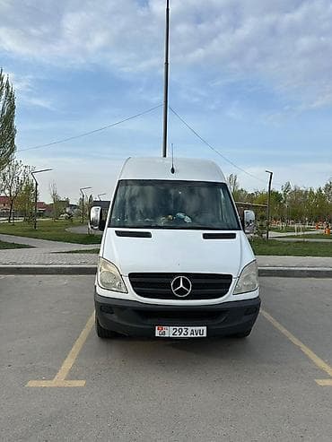 mers 211: Легкий грузовик, Mercedes-Benz, Стандарт, 3 т — 1