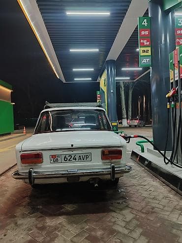 шигули 07: ВАЗ (ЛАДА) 2101: 1974 г., 1.4 л, Ручные, Бензин, Седан — 2
