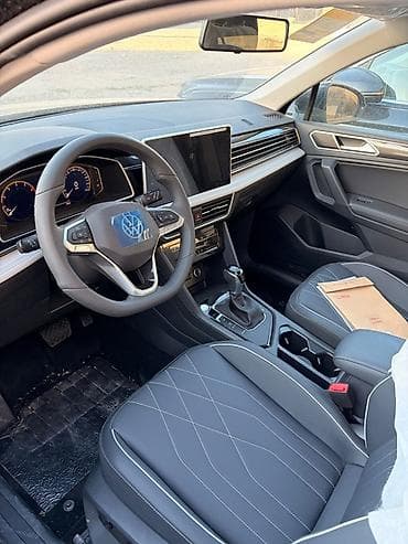 tiguan: Volkswagen Tiguan: 2026 г., 1.5 л, Механика, Бензин, Кроссовер — 1