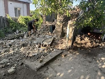 one construction: | Кирпичная стена, Снос перегородки, Снятие старой штукатурки | Зачистка от старых обоев, Сбивка старой штукатурки, Снятие извести | Демонтаж кафельной плитки, Демонтаж ламината, Демонтаж линолеума | Кровля из профнастила, Крыша из шифера, Металлочерепичная кровля 3-5 лет опыта — 2