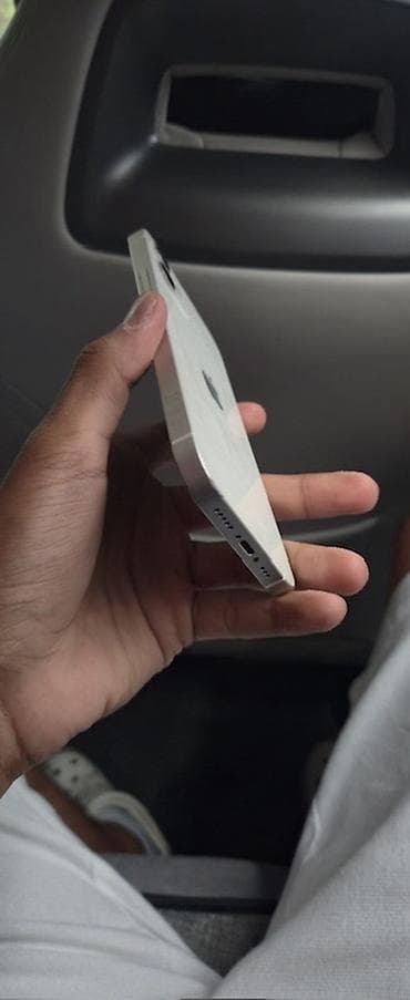 IPhone 12, Б/у, 128 ГБ, Белый, 70 % — 2